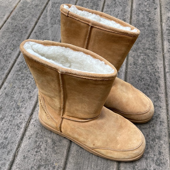 Plymouth Mocs Shoes | Plymouth Mocs Mens Boots Slippers 13 Tan Sherpa Suede | Color: Tan | Size: 13 | Fatsushi's Closet